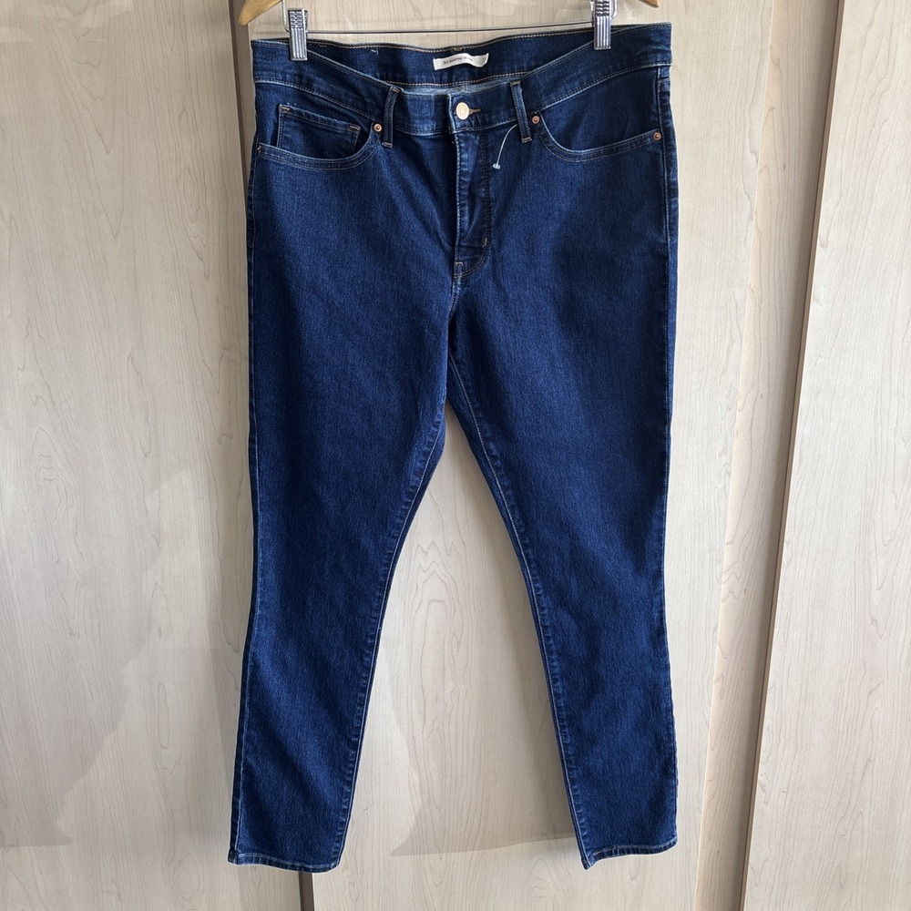 Levi's 311 Shaping Skinny Jeans Women's Size 33 Medium Wash Mid Rise Stretch